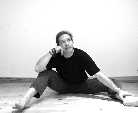 Posture n'importe comment - www.stages-de-yoga-fr - C.Tikhomiroff
